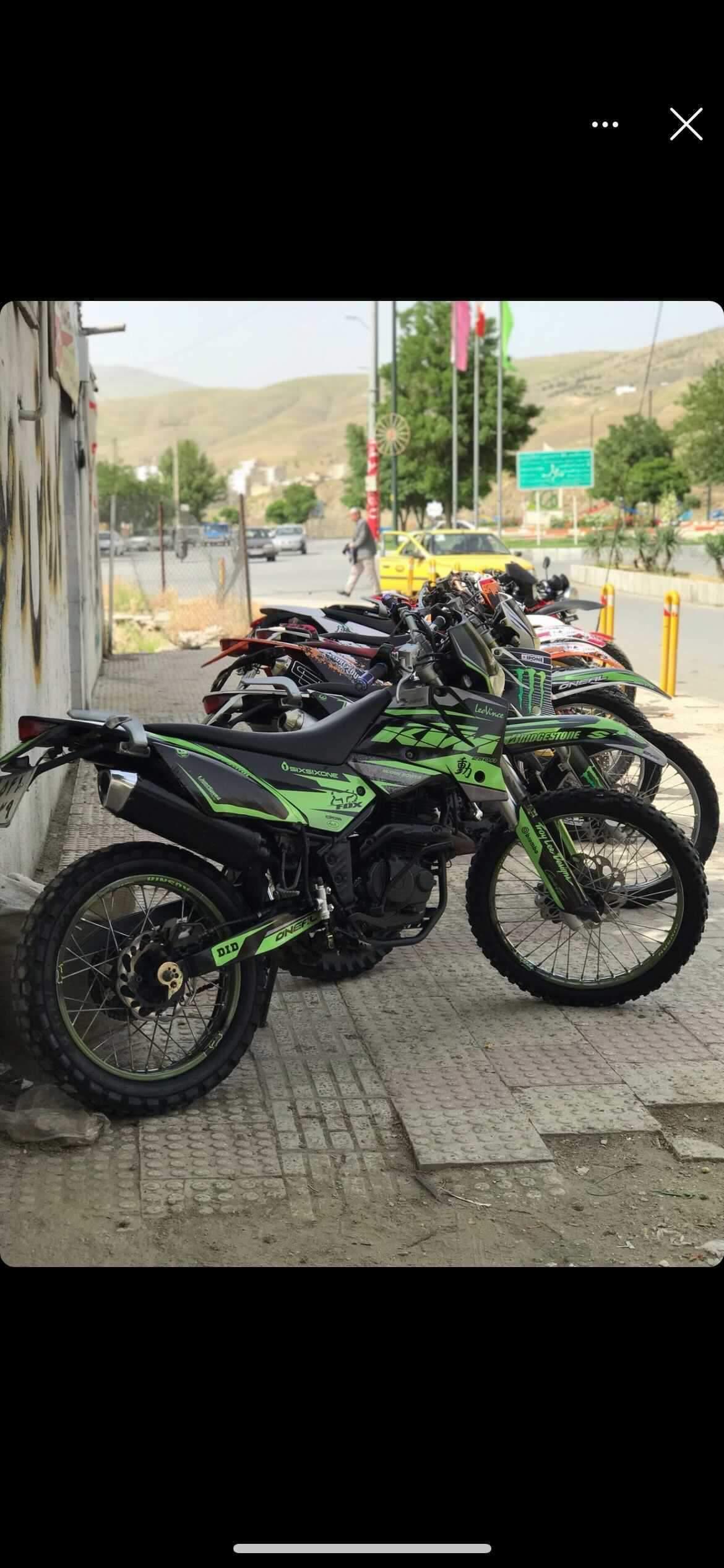 استیکر نیم ژله ایی موتور سیکلت فلات قدیم با لمینیت محافظتی - Image 4